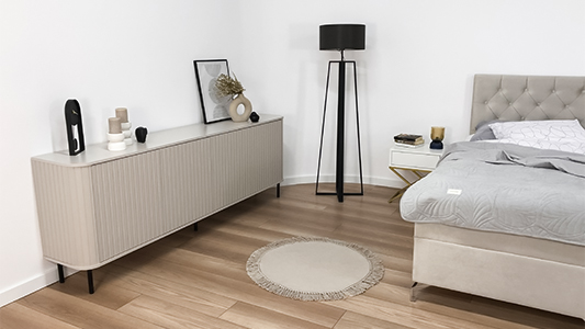 Kommode im Schlafzimmer – wie richtet man sie ein und was bewahrt man darin auf?